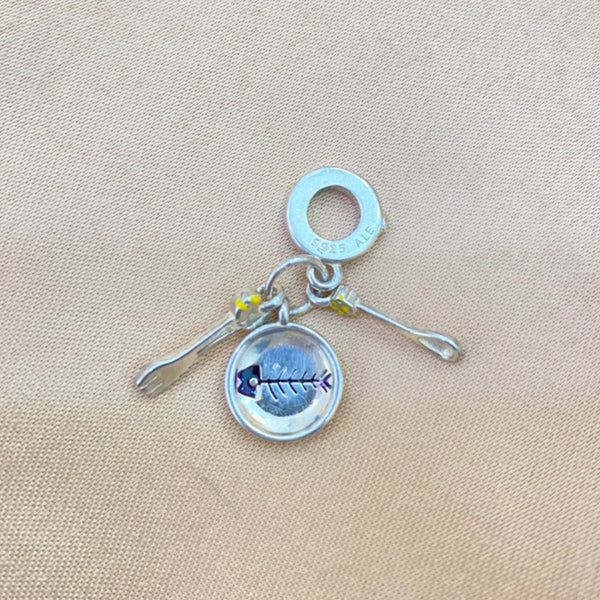 DIJE PARA BRAZALETE DE PLATO Y CUBIERTOS