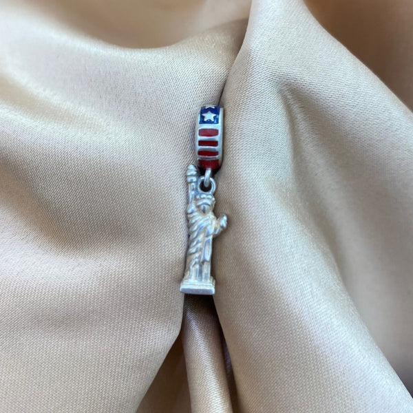 DIJE PARA BRAZALETE DE ESTATUA DE LA LIBERTAD