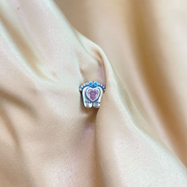 PASADOR PARA BRAZALET DE PIES Y CORAZON