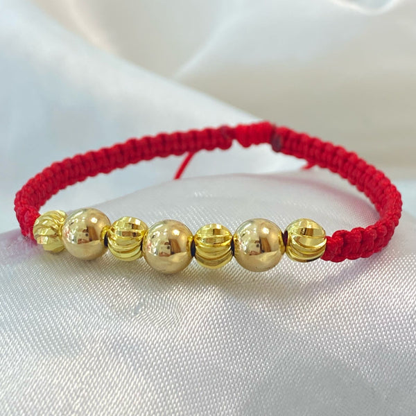PULSERA ROJA TEJIDA CON CENTRO DE BALINES MEZCLADOS