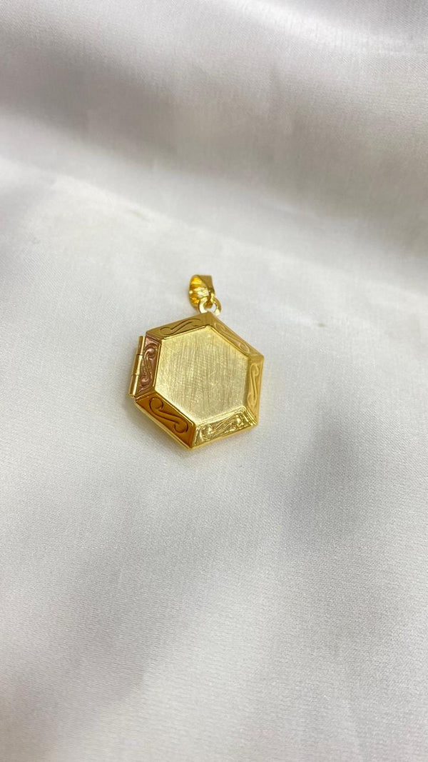 DIJE RELICARIO HEXAGONO