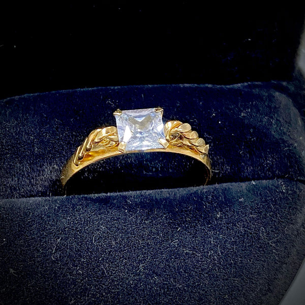 ANILLO CIRCON BLANCO CUADRADO